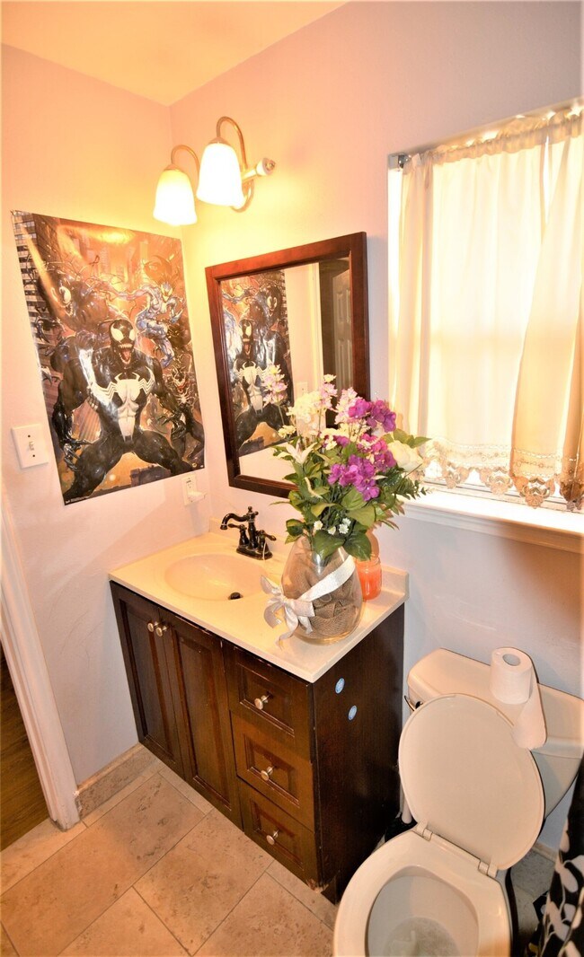 Building Photo - 7423 River Pines Dr