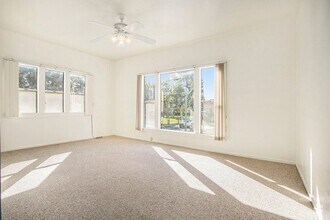 Building Photo - 3117-3117 Santa Clara Ave