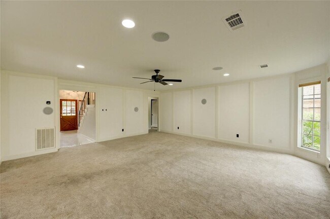 Building Photo - 1802 Cobblestone Ct