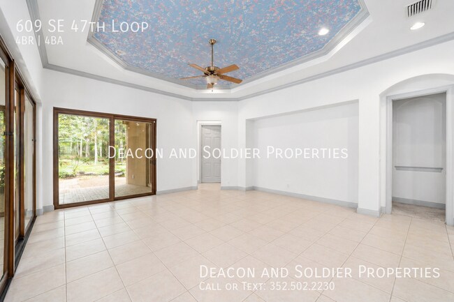 Building Photo - 609 SE 47th Loop