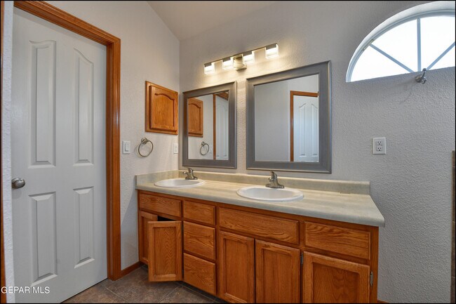 Building Photo - 1416 Kokopelli Way