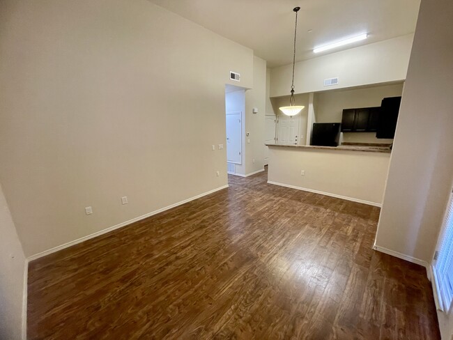 Living/Dining Area - Sunset Vista Seniors
