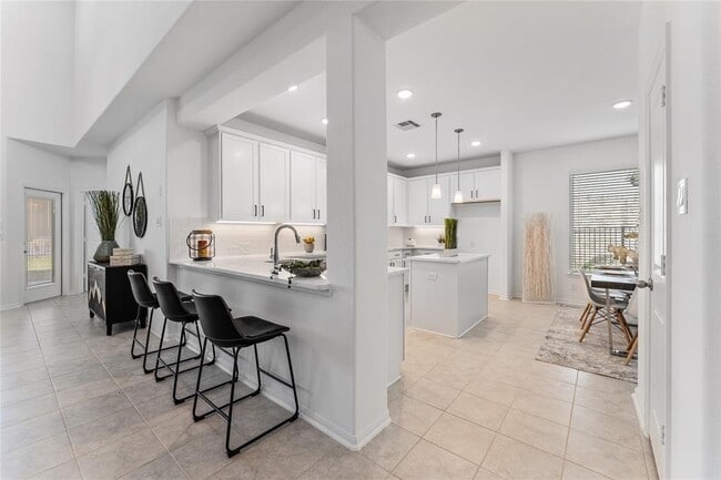 Building Photo - 550 Long Beach Bay Dr