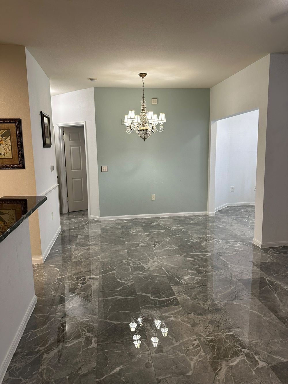 Building Photo - 2249 Portofino Pl