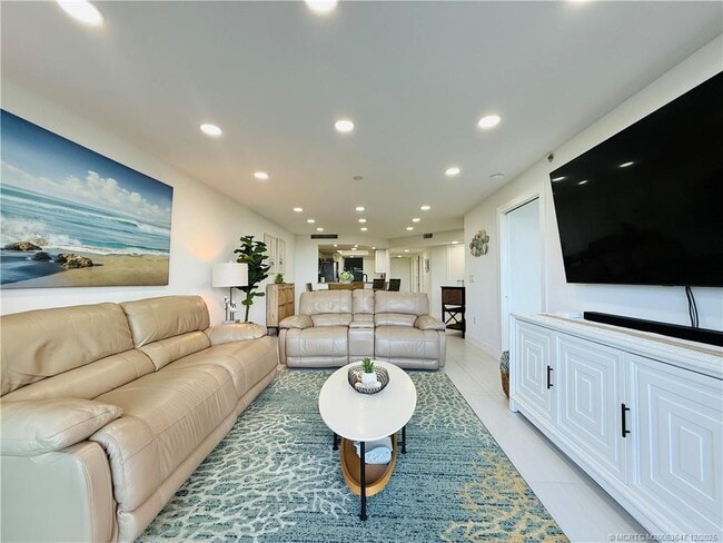 Building Photo - 8800 S Ocean Dr