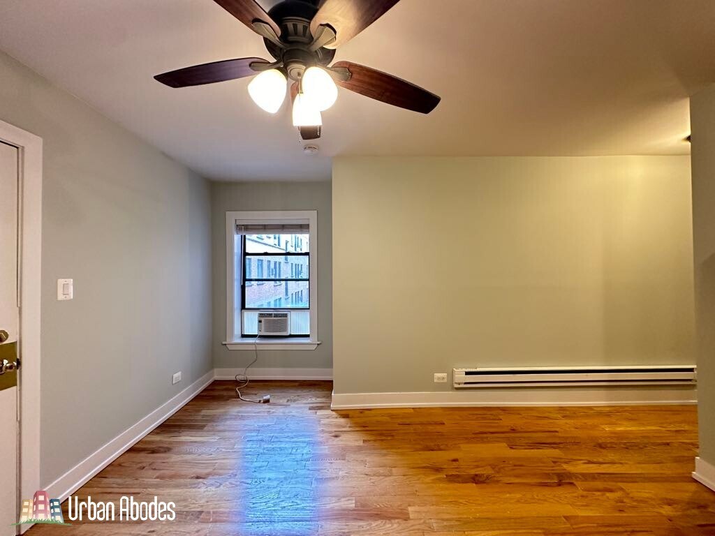 Building Photo - 816 W Cornelia Ave