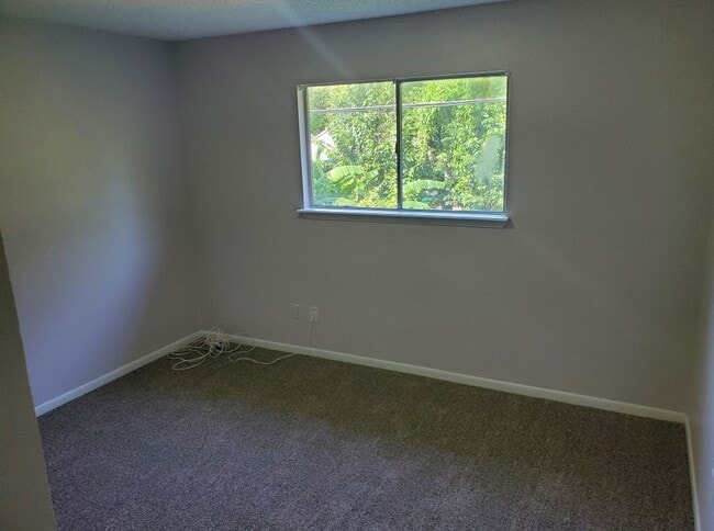 Building Photo - 9201 Carousel Ln