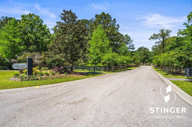 Building Photo - 46 Alston Park Dr