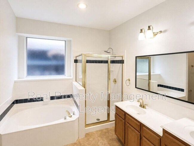 Building Photo - 9518 Prestmont Pl