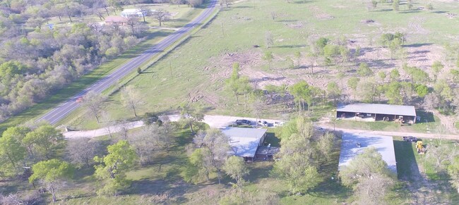 Building Photo - 1417 FM 969
