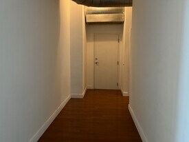 Building Photo - 3029 NE 188th St