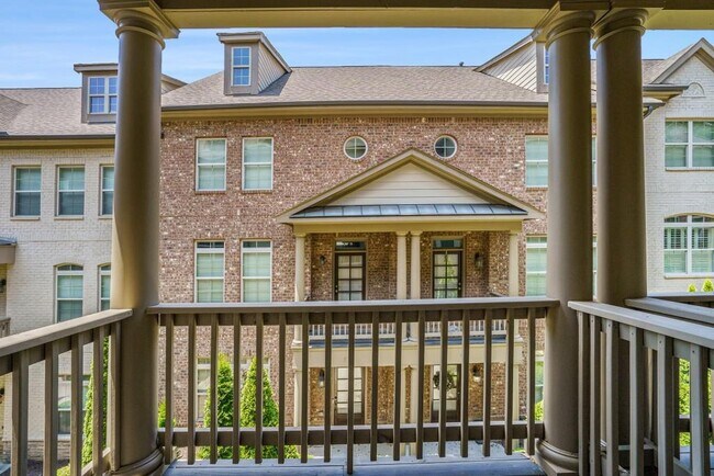 Building Photo - 612 Luckett Ct