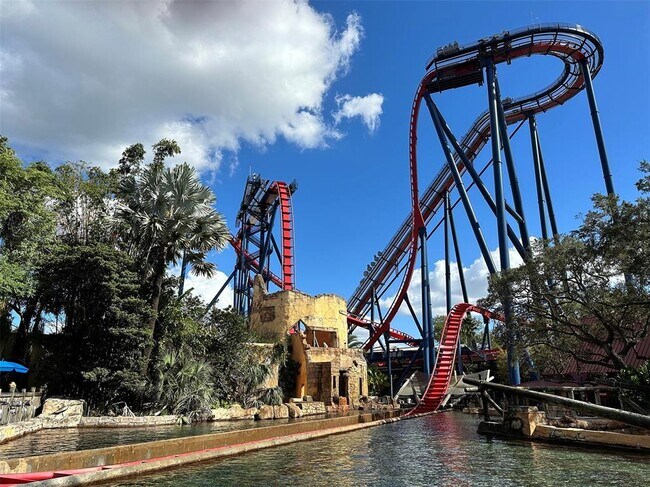 Building Photo - 828 Padua Ln