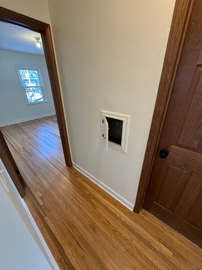 Building Photo - Single Family Home - GREAT Location - High End Finishes