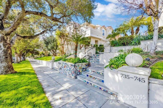 Primary Photo - Luxury Living at The Villas – 3BR/2.5BA To...