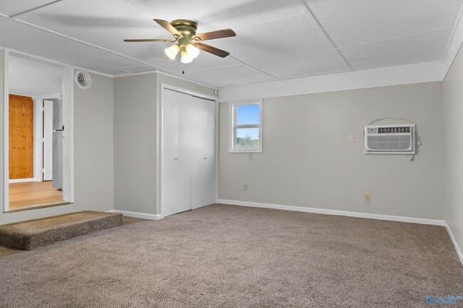 Building Photo - 1189 Cave Spring Rd