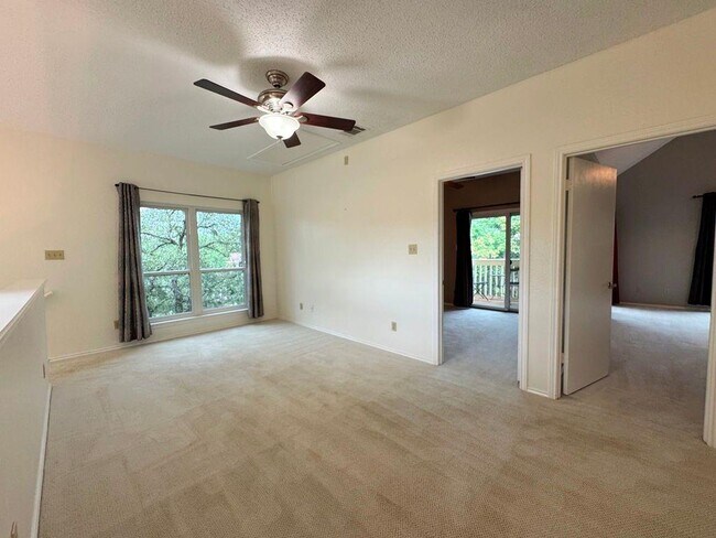 Building Photo - 6401 Wallace Cove