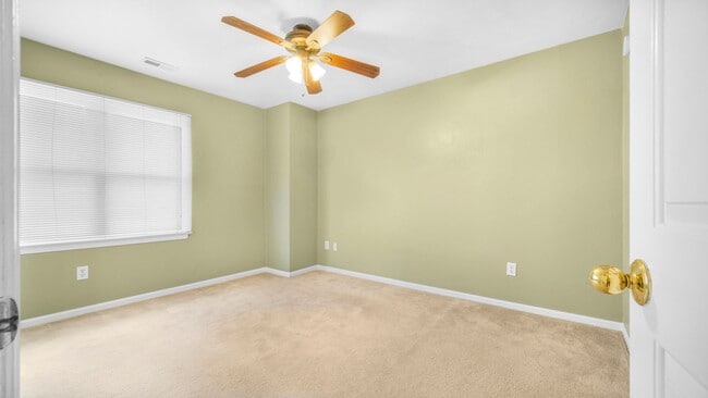 Building Photo - UPDATED 2BR/2.5 BA Condo with Garage in the Heart of Ghent