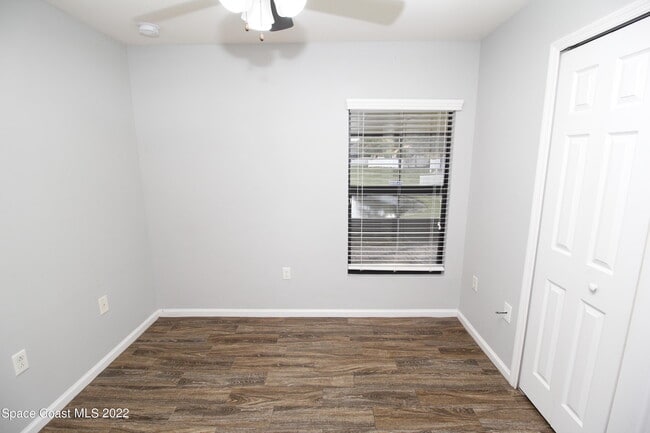 Building Photo - 1265 Luminary Cir