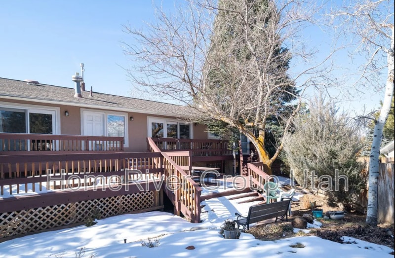 Building Photo - 2699 Grandview Dr