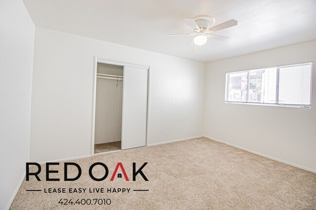 Building Photo - 854 5th St