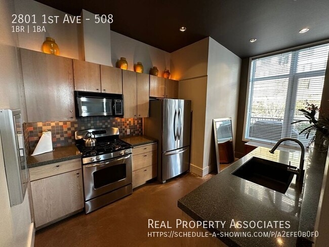 Building Photo - 2801 1st Ave