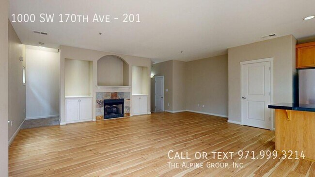 Building Photo - 1000 SW 170th Ave