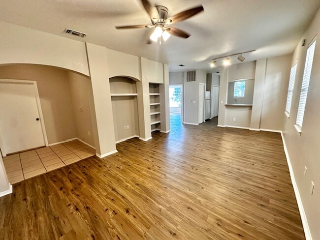 Building Photo - Lake Mary - 1 Bedroom, 1 Bathroom – $1,495.00