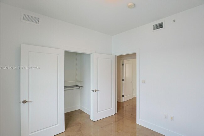 Building Photo - 7520 SW 59th Pl
