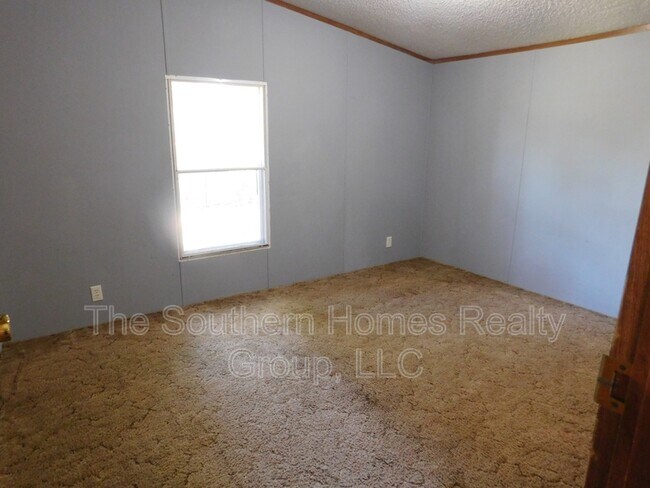 Building Photo - 233 Co Rd 725