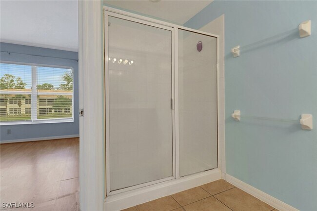 Building Photo - 936 Hampton Cir