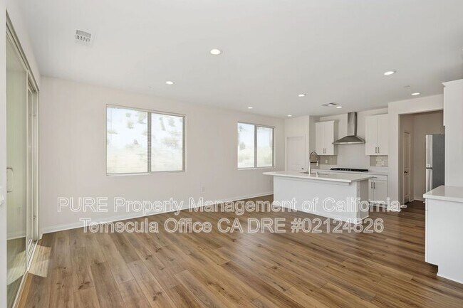 Building Photo - 4237 Ladrillo St