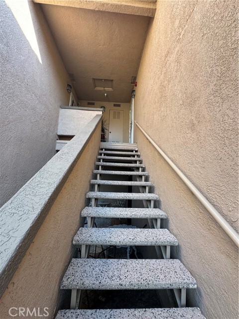 Building Photo - 1046 Calle Del Cerro