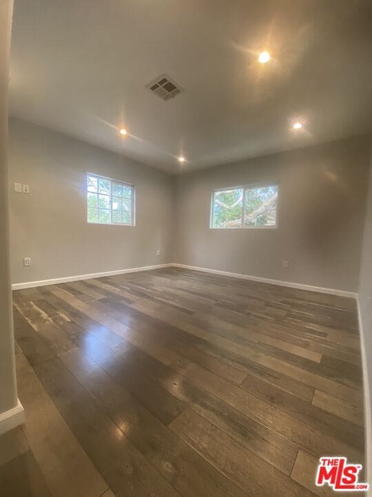 Building Photo - 8448 Fenwick St