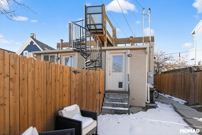 Building Photo - 3326 Quivas St