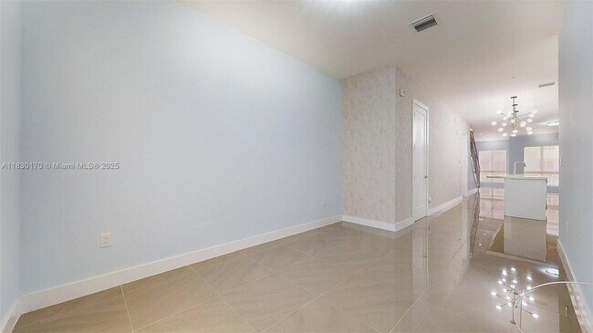 Building Photo - 10255 NW 63rd Terrace