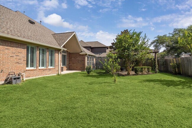 Building Photo - 15718 Starcreek Ln
