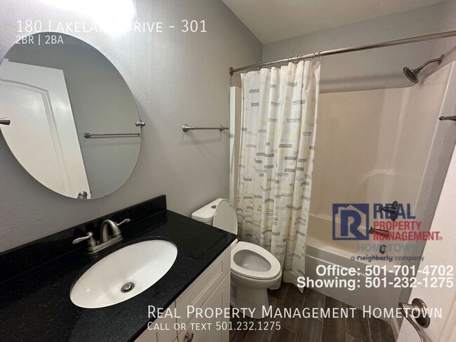 Building Photo - 180 Lakeland Dr