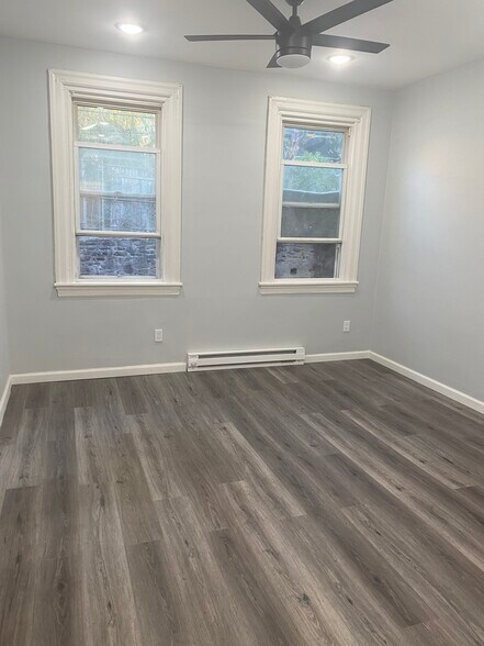 Building Photo - 6443 N Broad St