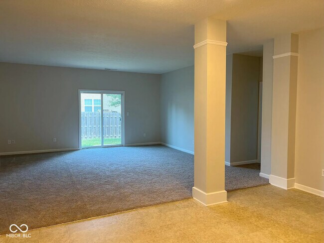 Building Photo - 11218 Lucky Dan Dr