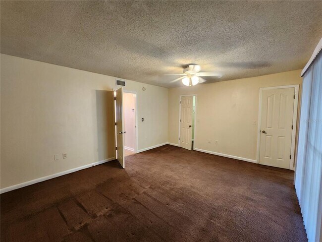 Building Photo - 501 SW 75th St