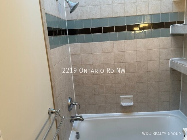 Building Photo - 2219 Ontario Rd NW