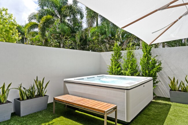 Building Photo - 966 Excellence Cir
