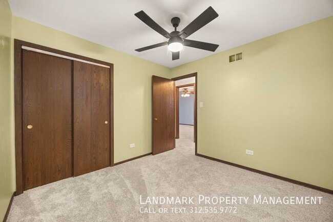 Building Photo - 409 Sara Ave