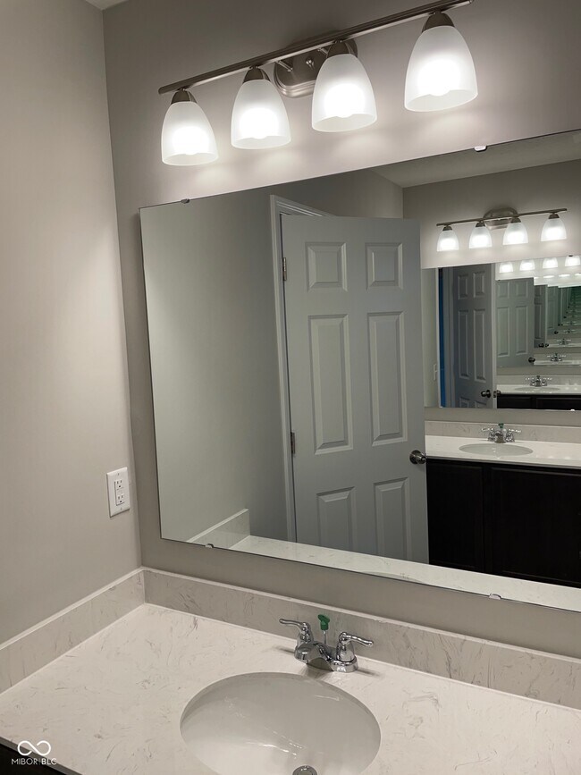 Building Photo - 15208 Portobello Pl