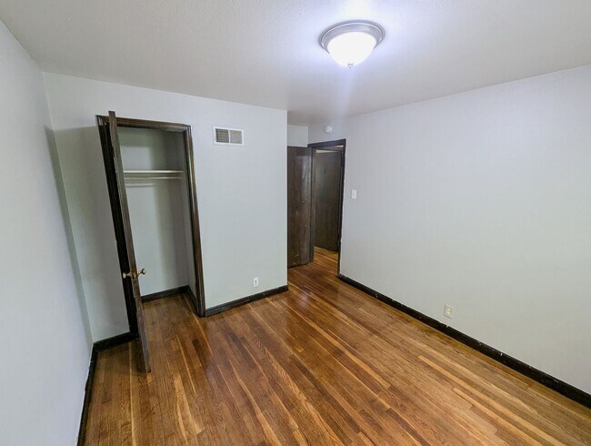 Building Photo - Deep Deal on Fathom