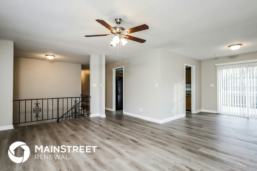 Building Photo - 258 Shallowbrook Dr