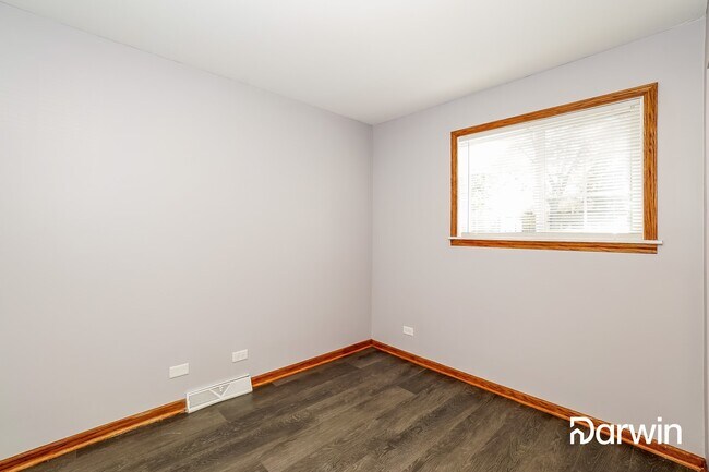 Building Photo - 4507 S Laporte Ave, Chicago, IL 60638