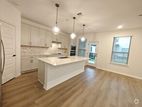 Building Photo - 2725 Woodall Dr