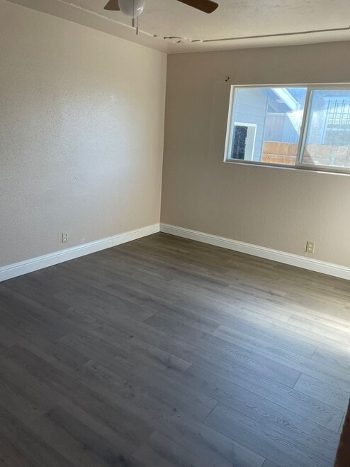 Building Photo - 2404 Strivens Ave